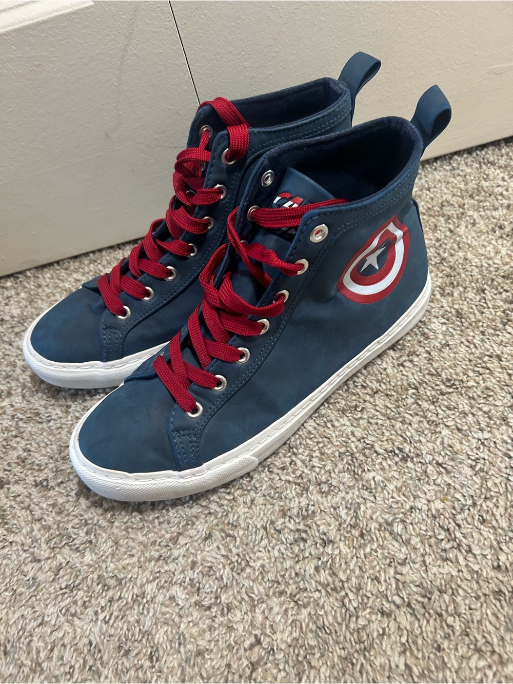 Officially Licensed Marvel Comics Captain America Sneakers Size 8 High Top